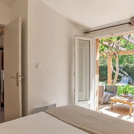 Maison Kiwi Avec Piscine Chauffee Terrasse Jardin Et Bbq A * 칼비